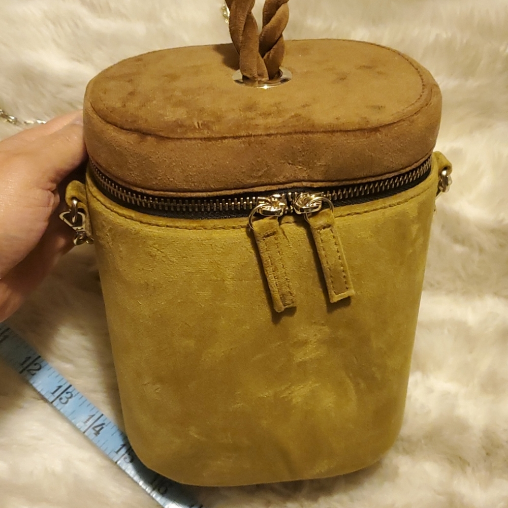 EUC Cute two-tone velvet chain strap evening bag - Picture 10 of 11